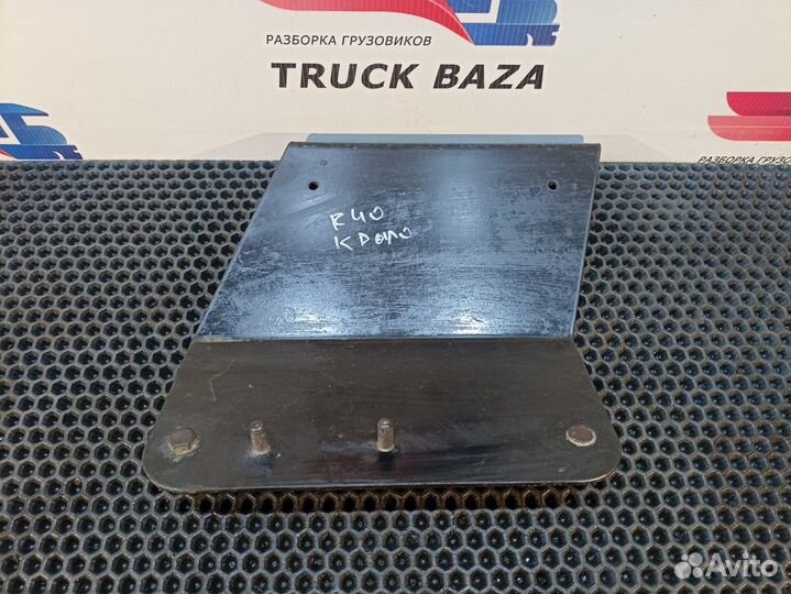 7421136073 Кронштейн крыла Renault Premium