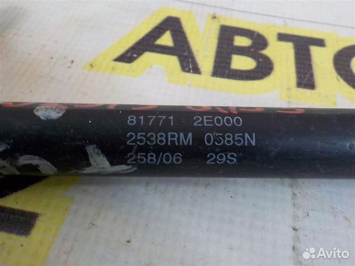 Амортизатор двери багажника Hyundai Tucson (JM) 2