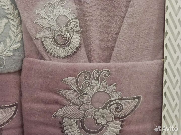 Набор полотенец с халатами семейный комплект