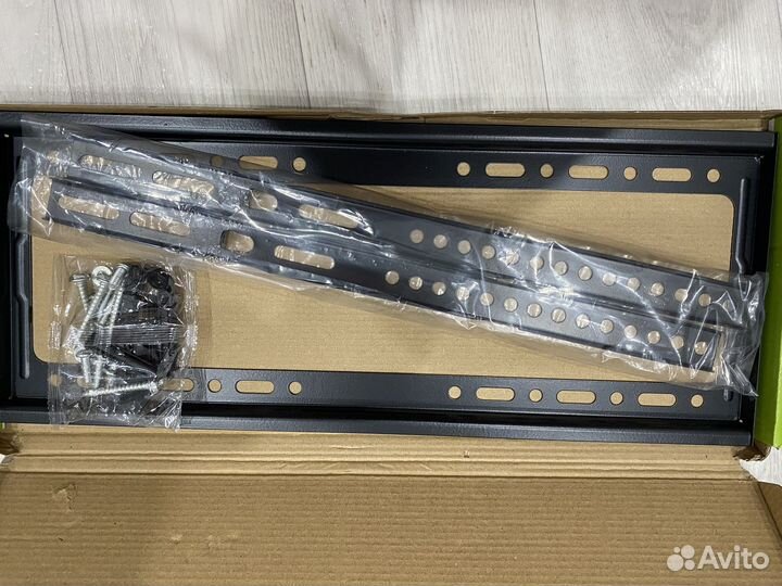 Кронштейны для телевизора разные, монитора