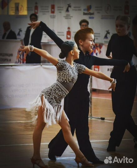 Платье для бальных танцев юниоры 1 латина