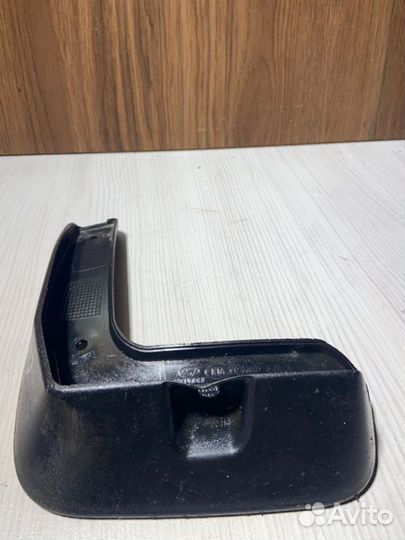 Брызговик задний левый Hyundai Solaris