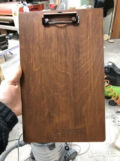 Деревянный планшет под меню