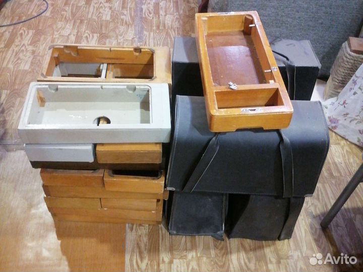 Поддоны для швейной машины