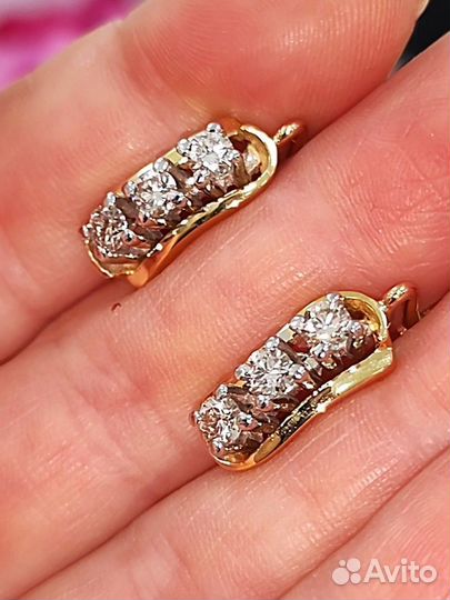 Золотые серьги с бриллиантами