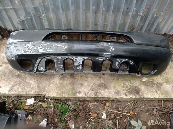 Бампер передний