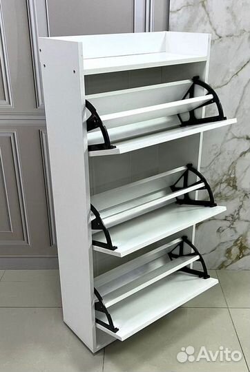 Обувница белая
