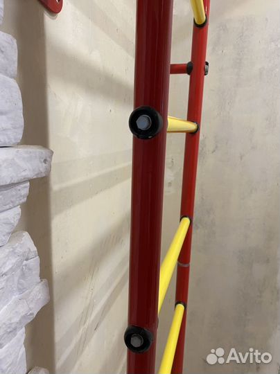 Шведская стенка с турником деревянная