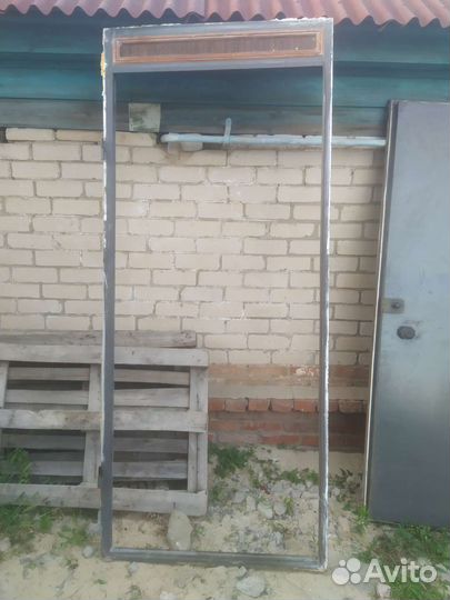 Дверь входная металлическая бу