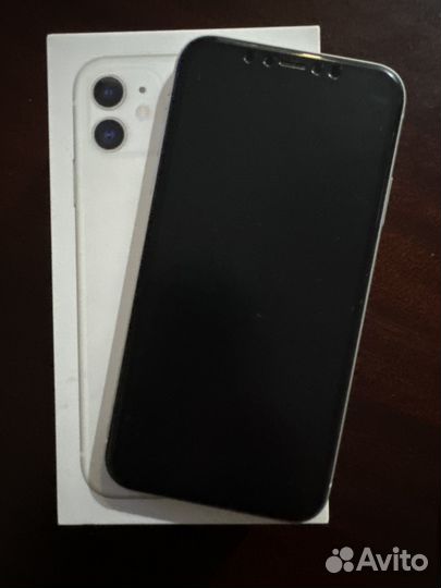 iPhone 11, 64 ГБ