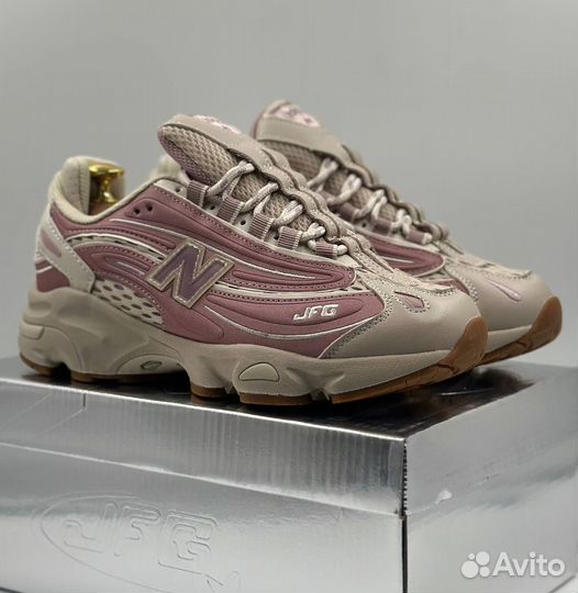 Кроссовки New Balance 1000