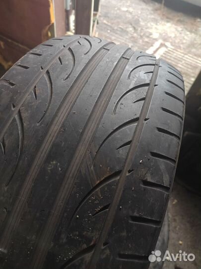 Hankook AM06 245/45 R18