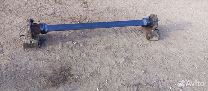 Ось тракторной телеги