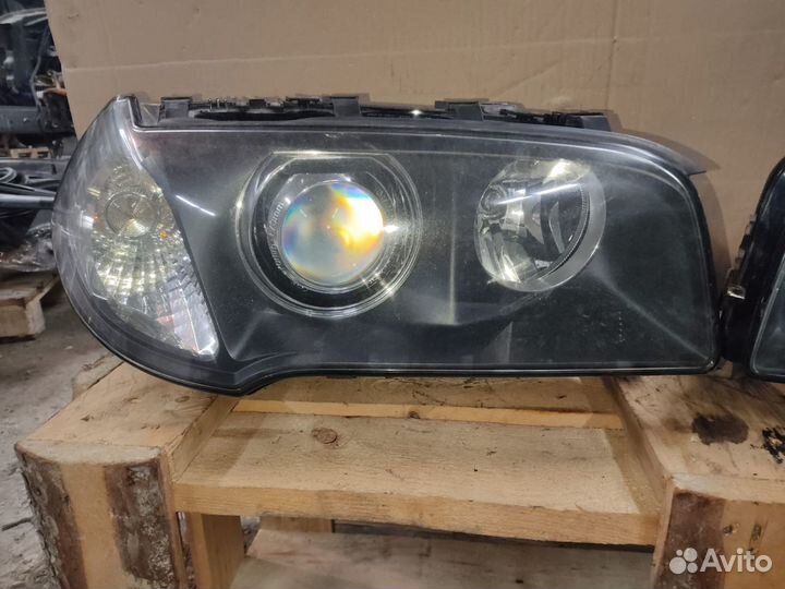 Фары BMW X3 E83 ксенон