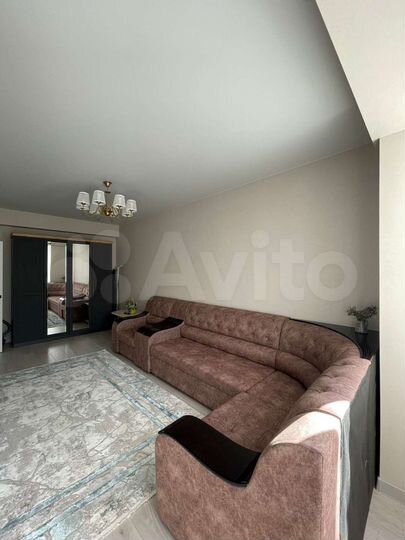 2-к. квартира, 70 м², 1/10 эт.