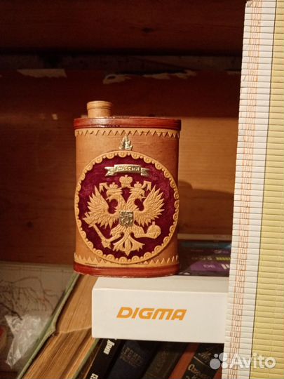 Фляжка из дерева