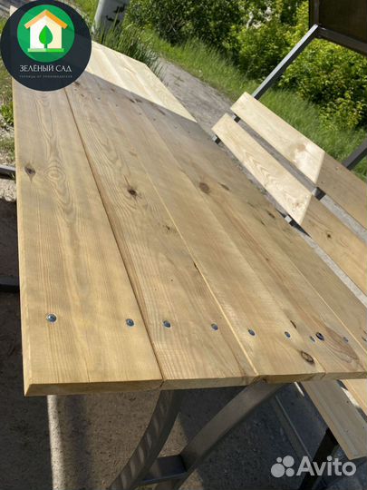 Беседка с мебелью