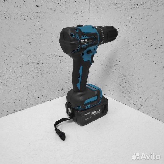 Дрель-шуруповерт Makita 18V RP бесщеточный