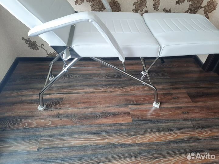 Массажный стол