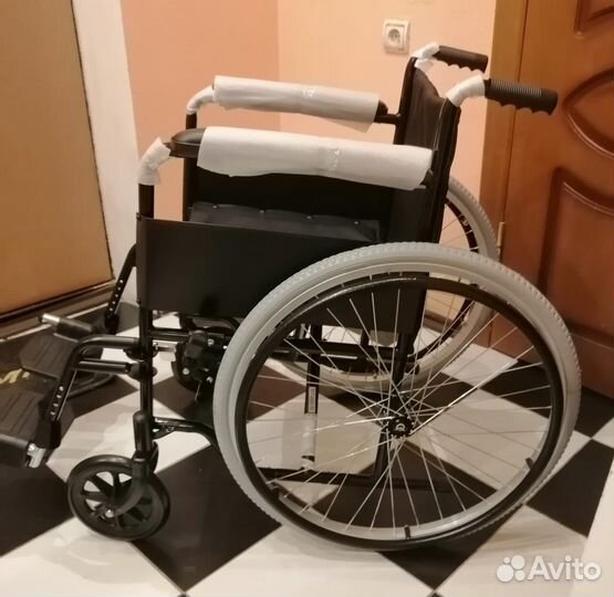 Инвалидная коляска