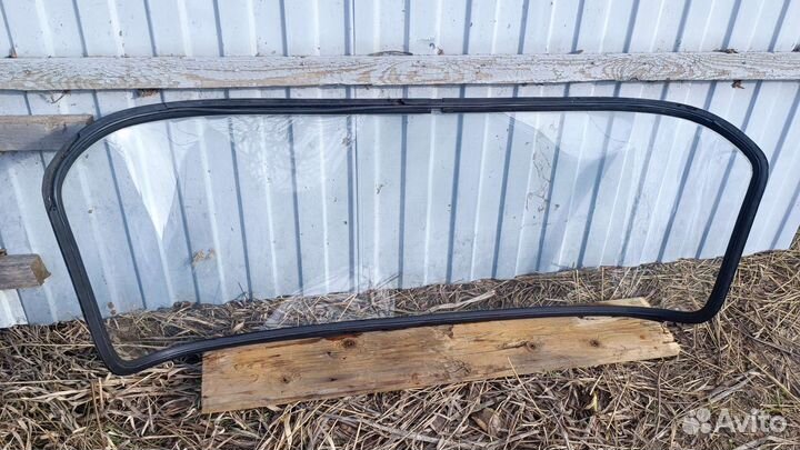 Лобовое и заднее стекло Москвич 412