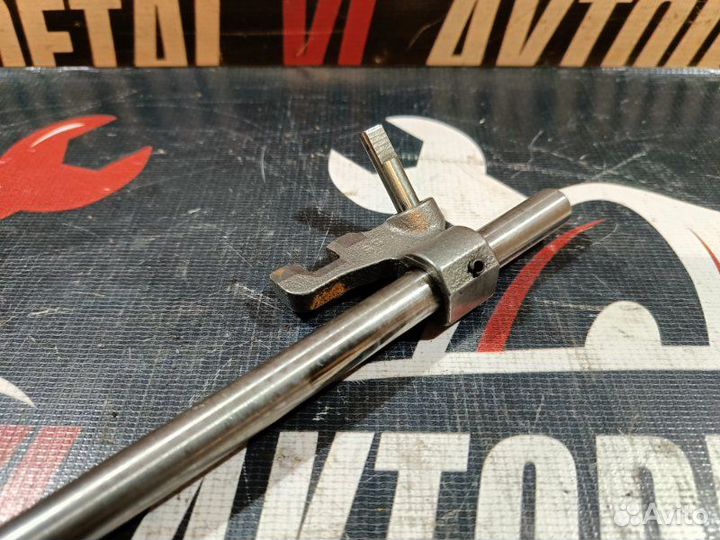 Вилка 5 ой передачи и заднего хода Ford Focus 1