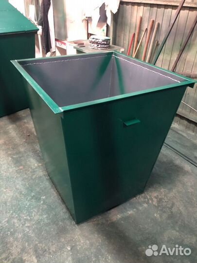 Мусорный контейнер