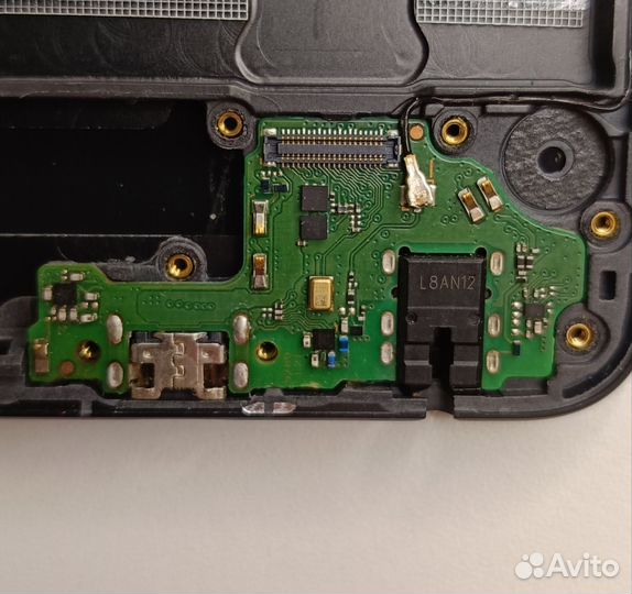 Шлейф нижняя плата на Honor 8x