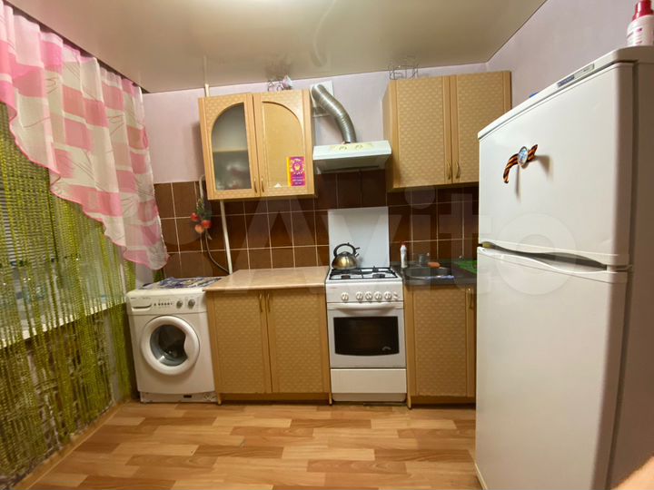 2-к. квартира, 42 м², 2/4 эт.