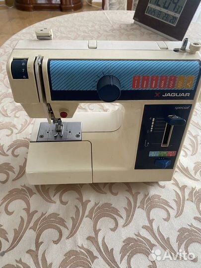 Швейная машина Jguar