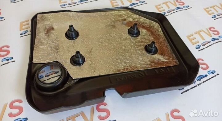 Декаративная крышка.лада гранта и тд 16кл