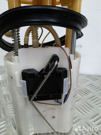 Б/У Насос топливный электрический VW Passat#001