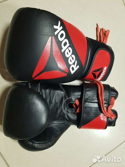 Боксерские перчатки reebok 14oz
