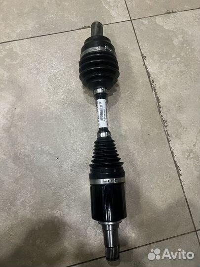 Привод передний правый на Мерседес w204