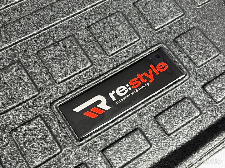 Коврик Toyota Land Cruiser UZJ200 2012-2015г