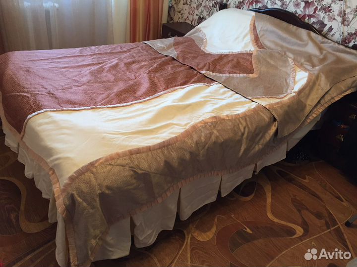 Покрывало на кровать авторской работы