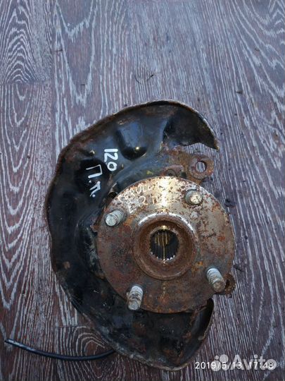 Цапфа для Toyota Corolla E12 2001-2007