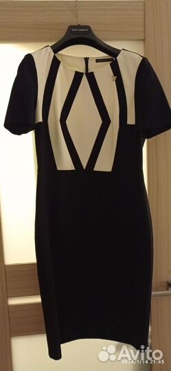 Платье женское M&S 42-44