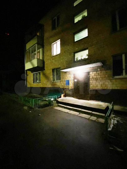 2-к. квартира, 42 м², 1/3 эт.