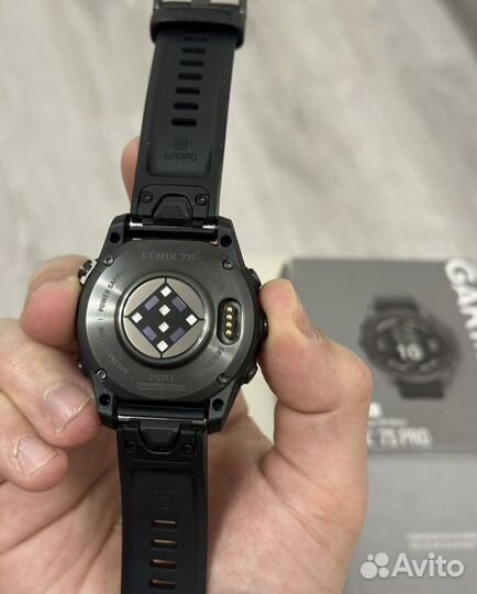 Garmin fenix 7s sapphire solar