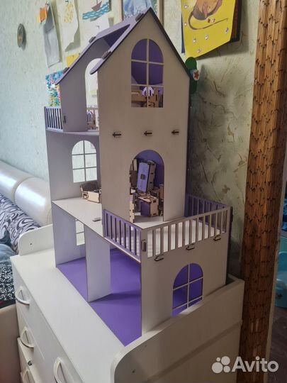 Домик кукольный с мебелью