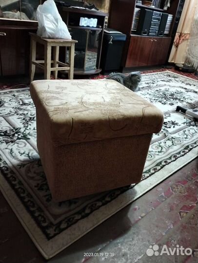 Пуфик с ящиком