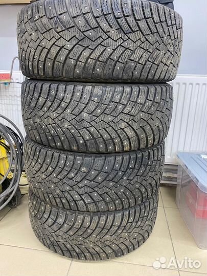 Pirelli Ice Zero 2 225/40 R18