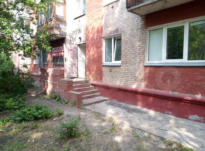 Парикм-я, офис, пекарня, кальян, пиво 44 м²