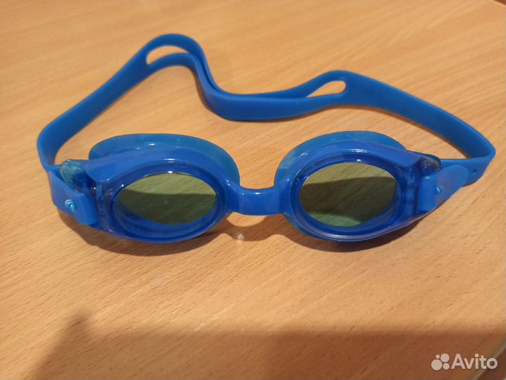 Очки для плавания