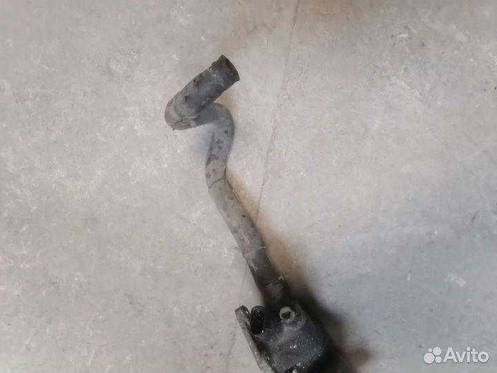 Трубка помпы Suzuki Grand Vitara Escudo TD52 J20