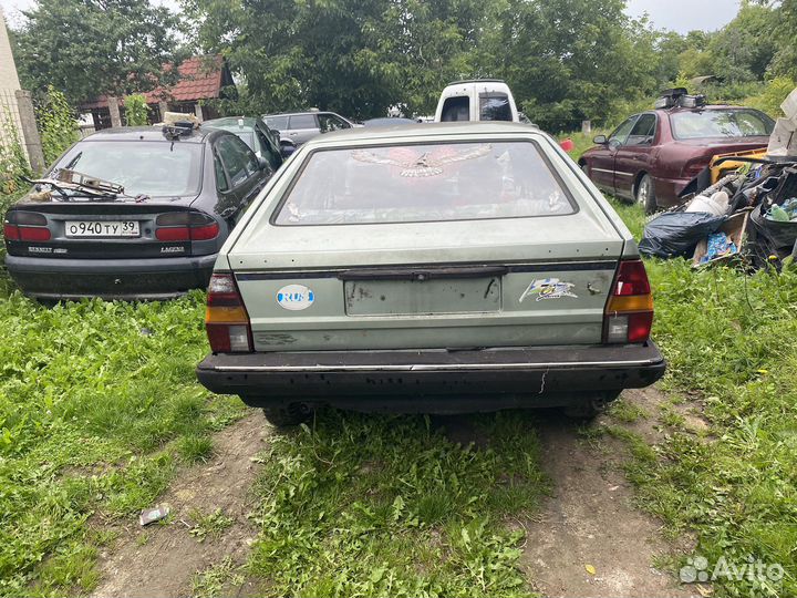 По запчастям Пассат Б-2 1.6