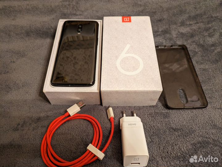 OnePlus 6T, 8/128 ГБ
