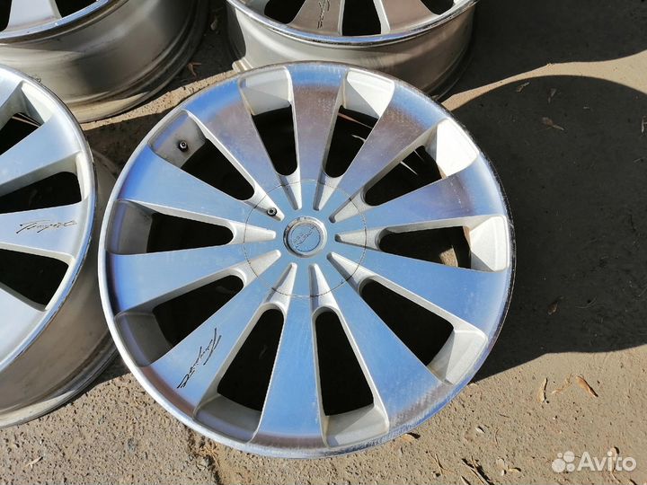 Диски Badx Loxarny 632 Tempest R18