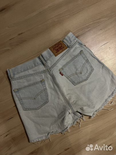 Шорты женские levis